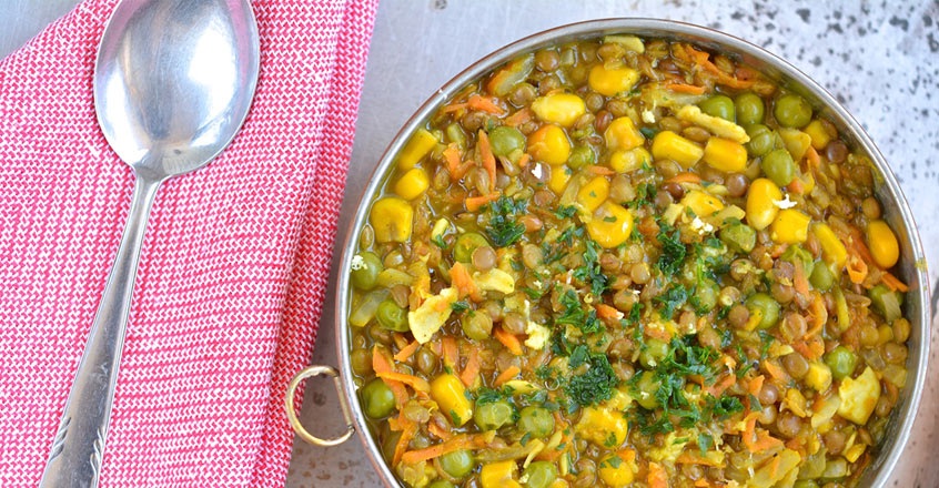 Brown Lentil Stew With Corn and Green Peas-image