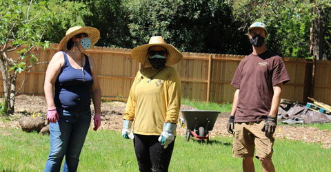 Vecino Victory Garden Feeds Those Facing Food Insecurity in California